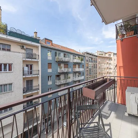 Via Santa Croce 1 Διαμέρισμα *