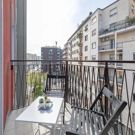 Apartman Via Santa Croce 1 Milánó